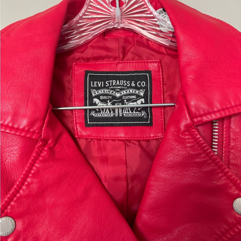 Levi's Women's Vibrant Red Leather Jacket - Picture 4 of 5